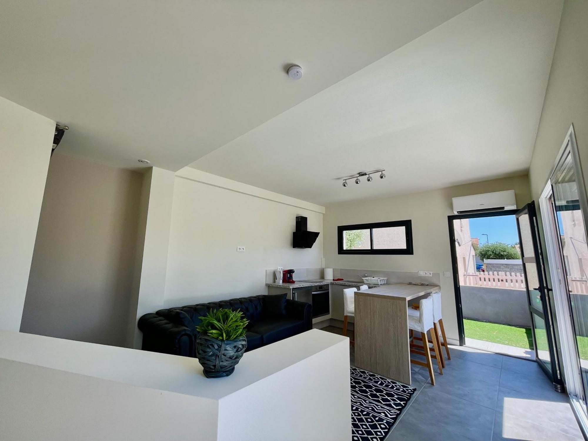 Appartement Souplex Jardin Proche Autoroute, Plages Et Attractions, Wifi - Tv, Calme Bessan Bagian luar foto